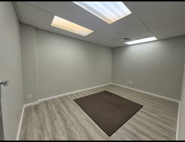 26M² OFFICE TO LET IN WYNBERG